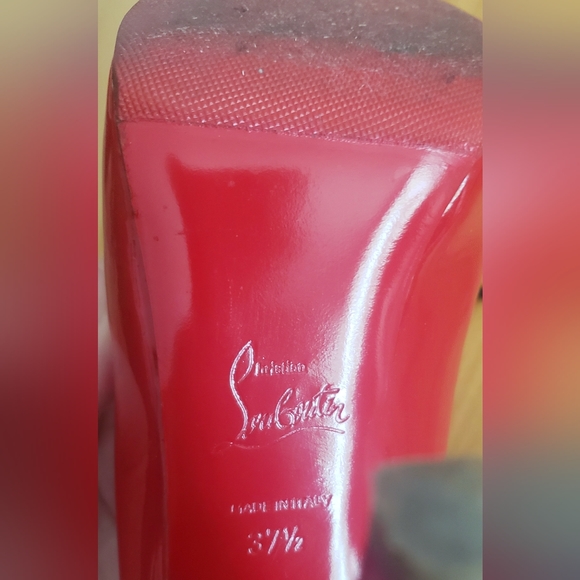 Christian Louboutin Rolando heels patent calf w/ original box & extra heel taps. - Picture 8 of 16